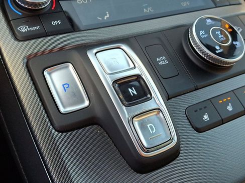 Used 2025 Hyundai Palisade Calligraphy image 16