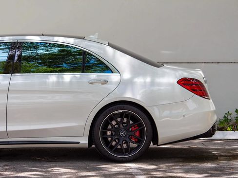 Used 2020 Mercedes-Benz S 63 AMG 4MATIC Sedan w/ Warmth & Comfort Package image 9