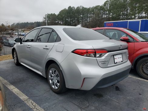 Used 2024 Toyota Corolla LE image 4
