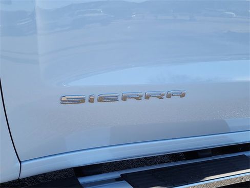 New 2026 GMC Sierra 1500 SLT w/ SLT Premium Plus Package image 13