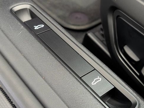 Certified 2024 Porsche 911 Carrera 4 GTS AWD/4WD image 27