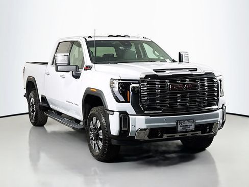 New 2026 GMC Sierra 2500 Denali w/ Denali Reserve Package AWD/4WD image 1