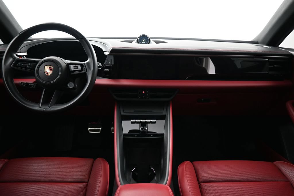 Certified 2025 Porsche Macan 4 Electric AWD/4WD image 9
