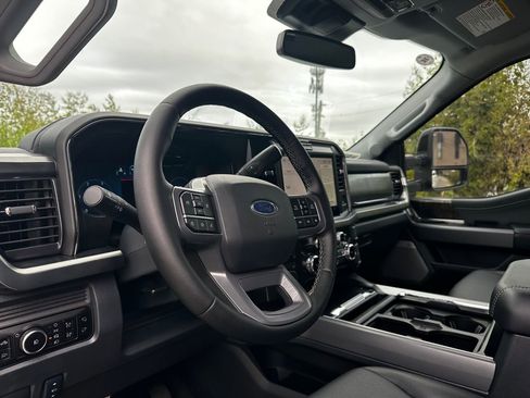 New 2025 Ford F350 Lariat w/ Black Appearance Package image 55