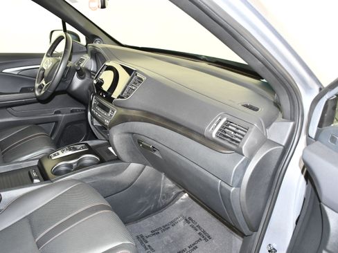 Certified 2023 Honda Passport TrailSport image 42