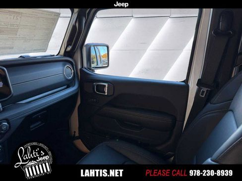 New 2026 Jeep Wrangler Unlimited Sahara image 10