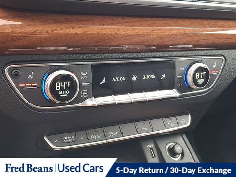 Used 2023 Audi Q5 2.0T Premium w/ Convenience Package image 18