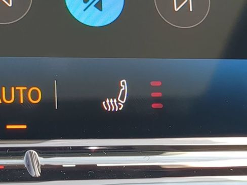 New 2026 Volkswagen Tiguan SE FWD image 25