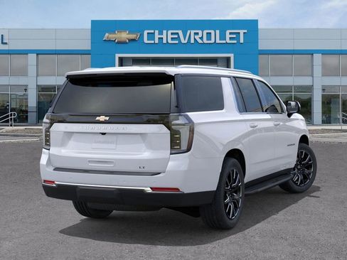New 2026 Chevrolet Suburban LT w/ Comfort Package AWD/4WD image 6