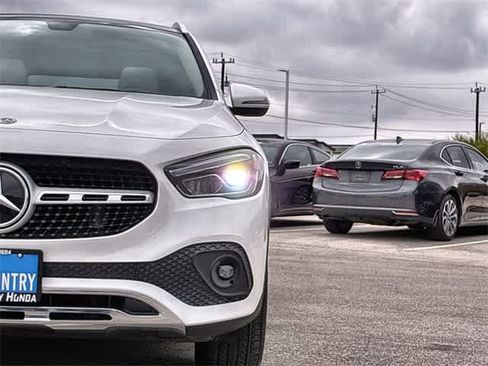 Used 2023 Mercedes-Benz GLA 250 4MATIC image 11