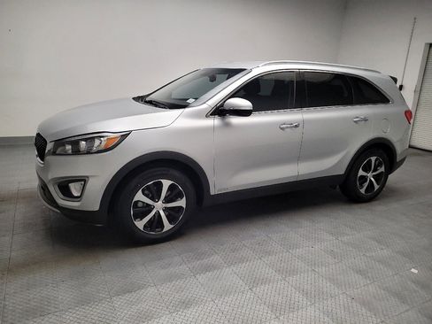 Used 2016 Kia Sorento EX w/ EX Premium Package AWD/4WD image 2