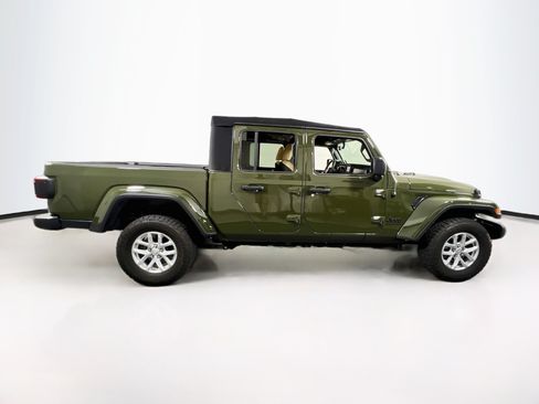 Used 2023 Jeep Gladiator Sport AWD/4WD image 4