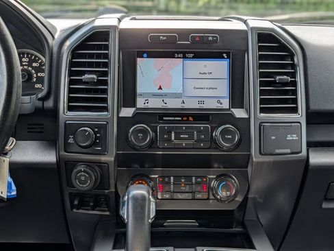 Used 2019 Ford F150 XLT w/ Equipment Group 302A Luxury AWD/4WD image 16