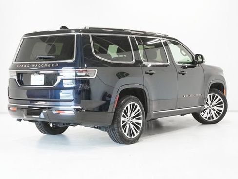 Used 2024 Jeep Grand Wagoneer Series III image 6