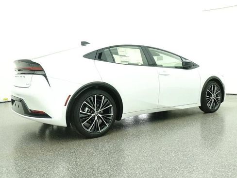 New 2026 Toyota Prius XLE image 25