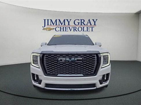 Used 2023 GMC Yukon Denali Ultimate image 8