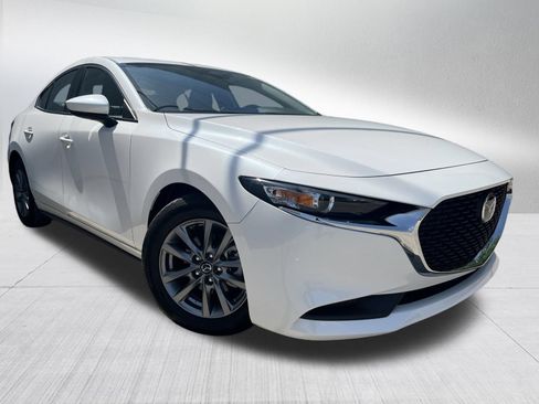 Used 2024 MAZDA MAZDA3 s FWD image 3