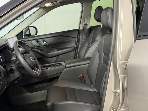 Used 2024 Nissan Rogue SL w/ SL Premium Package AWD/4WD image 22