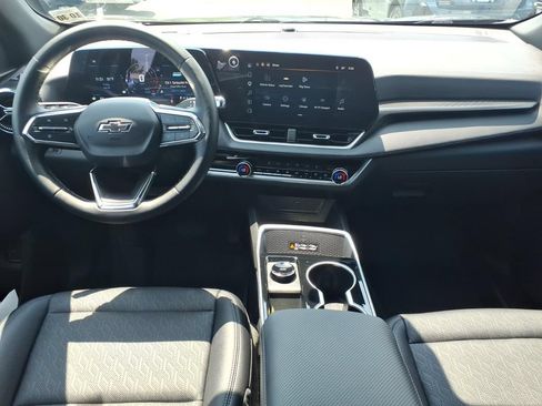 Used 2026 Chevrolet Equinox LT w/ Convenience Package II AWD/4WD image 13
