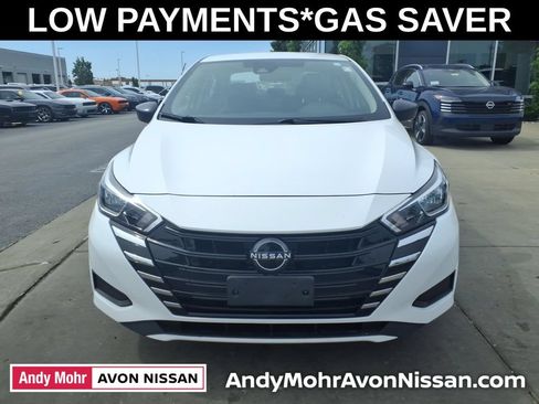 Used 2023 Nissan Versa S FWD image 3