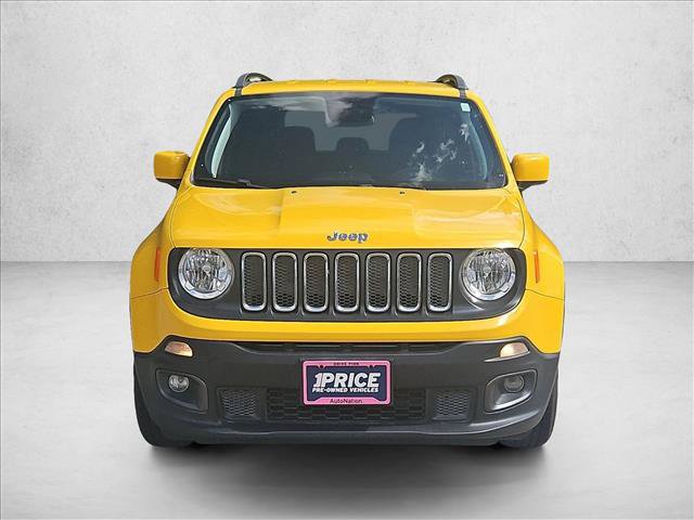 Used 2018 Jeep Renegade Latitude FWD image 2