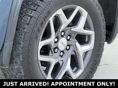 Used 2022 GMC Sierra 1500 SLT image 39