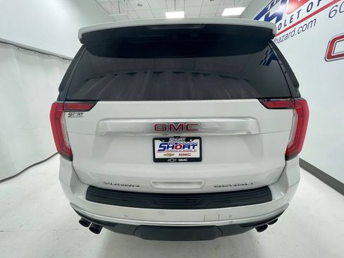 Used 2022 GMC Yukon XL Denali AWD/4WD image 5
