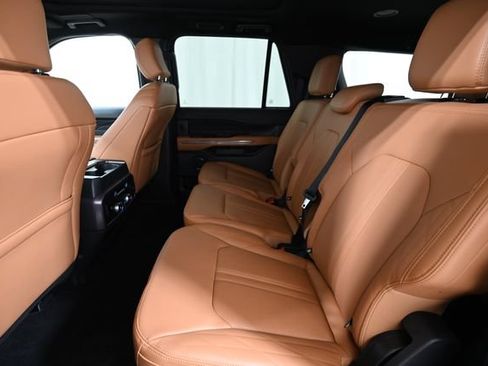 Used 2024 Ford Expedition Max Platinum AWD/4WD image 9