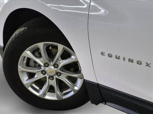 Used 2020 Chevrolet Equinox LS w/ LS Convenience Package FWD image 10
