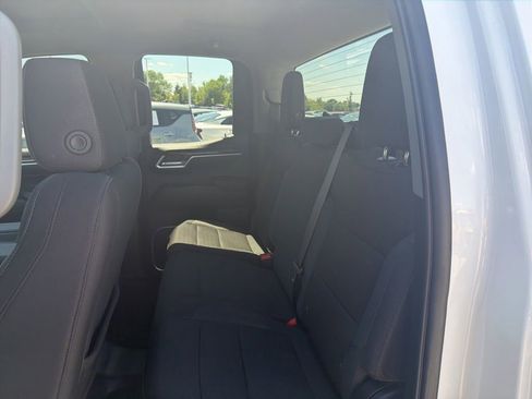 Used 2023 Chevrolet Silverado 1500 LT AWD/4WD image 19