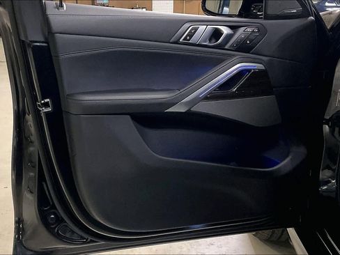 Used 2025 BMW X6 xDrive40i w/ Climate Comfort Package image 21