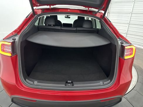 Used 2023 Tesla Model Y Long Range image 22