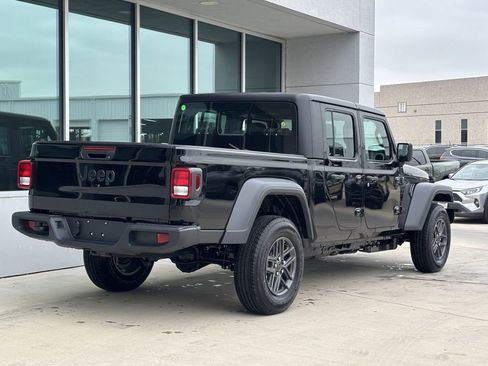 New 2026 Jeep Gladiator Sport AWD/4WD image 3