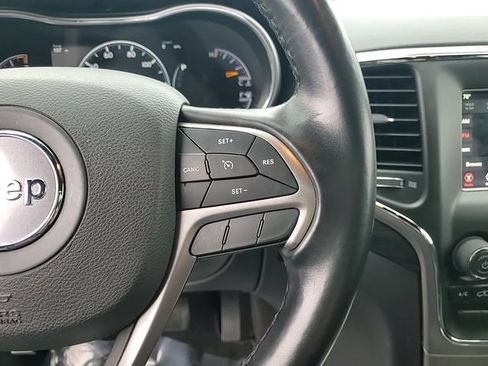 Used 2021 Jeep Grand Cherokee Laredo image 14