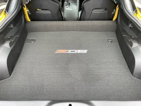 Used 2016 Chevrolet Corvette Z06 w/ Z07 Performance Package RWD image 41