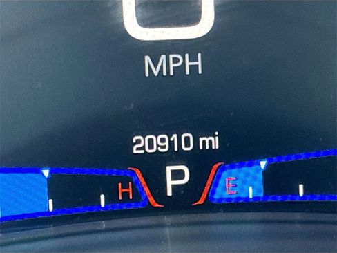 Used 2023 Chrysler 300 S w/ Comfort Group image 12