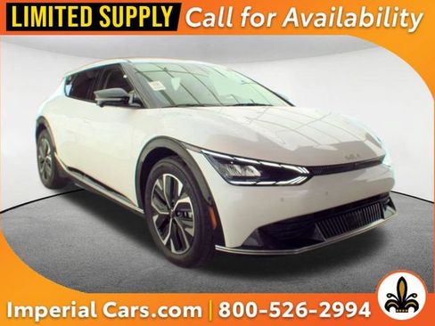 Used 2023 Kia EV6 Wind w/ Wind Technology Package AWD/4WD image 1