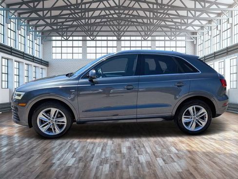 Used 2018 Audi Q3 2.0T Premium Plus w/ Premium Plus Package FWD image 7