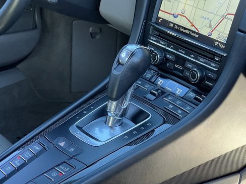 Used 2014 Porsche 911 Turbo S image 31