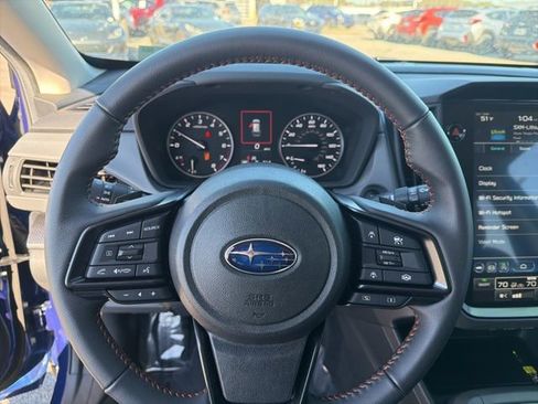 Used 2025 Subaru Crosstrek 2.5i Limited w/ Crosstrek Mirror Package image 25