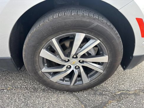 Used 2022 Chevrolet Equinox Premier AWD/4WD image 11