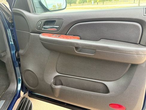 Used 2007 Chevrolet Avalanche LT w/ LT Preferred Equipment Group image 27