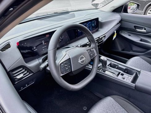 New 2027 Nissan Sentra SV w/ SV Convenience Package FWD image 9