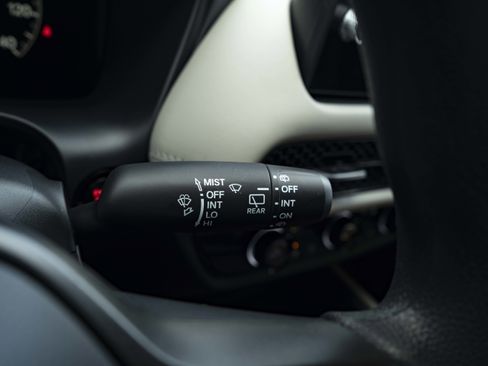 Used 2026 Honda HR-V LX image 24