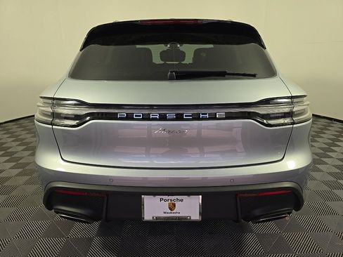 Certified 2026 Porsche Macan AWD/4WD image 6