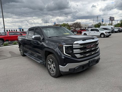 Used 2023 GMC Sierra 1500 SLE w/ X31 Off-Road Package AWD/4WD image 1