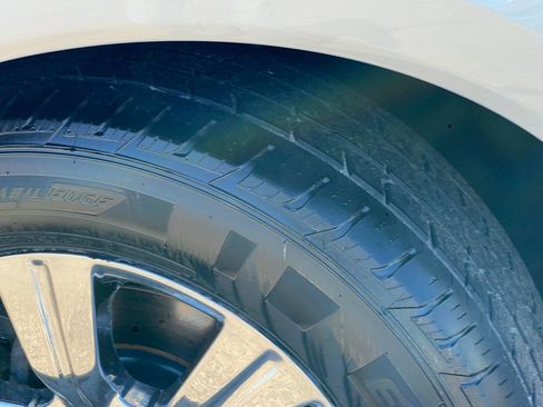 Used 2014 Cadillac SRX Luxury w/ Driver Awareness Package image 43