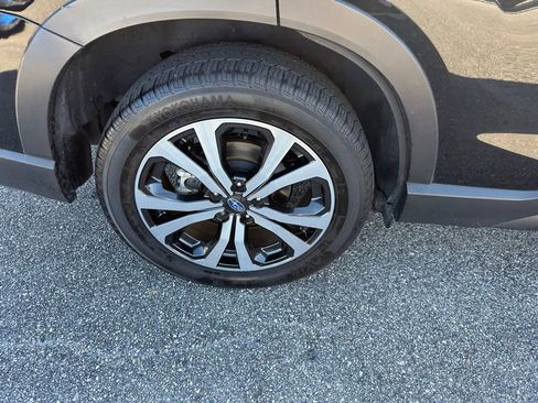 Used 2021 Subaru Forester Limited w/ Popular Package #3 image 5