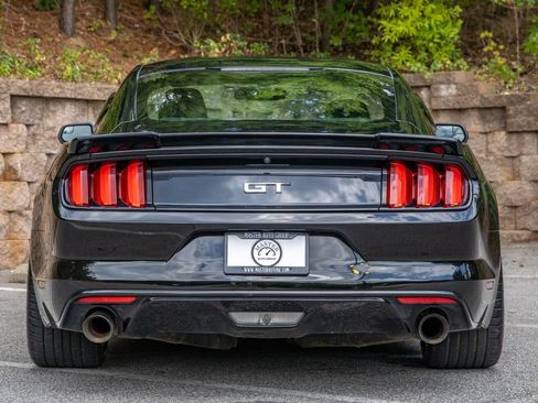 Used 2015 Ford Mustang GT RWD image 7