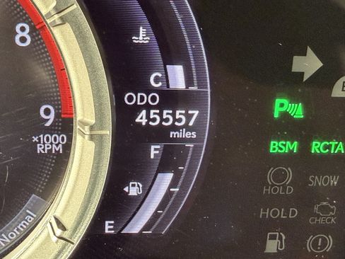 Used 2018 Lexus LC 500 Coupe w/ Touring Package RWD image 20
